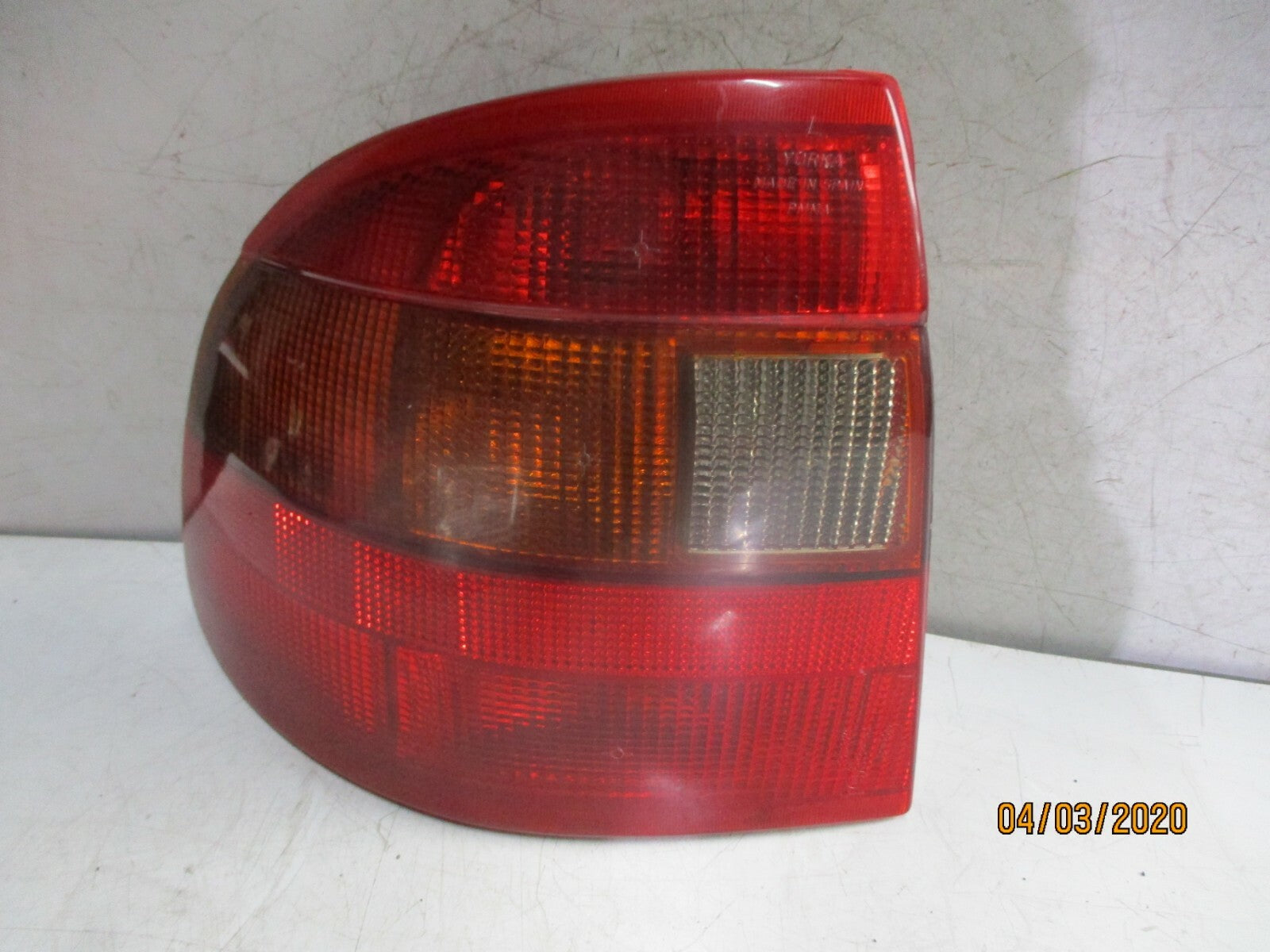VAUXHALL ASTRA MK3 SALOON 1998 NSR PASSENGER SIDE REAR BRAKE TAIL LIGHT  5005