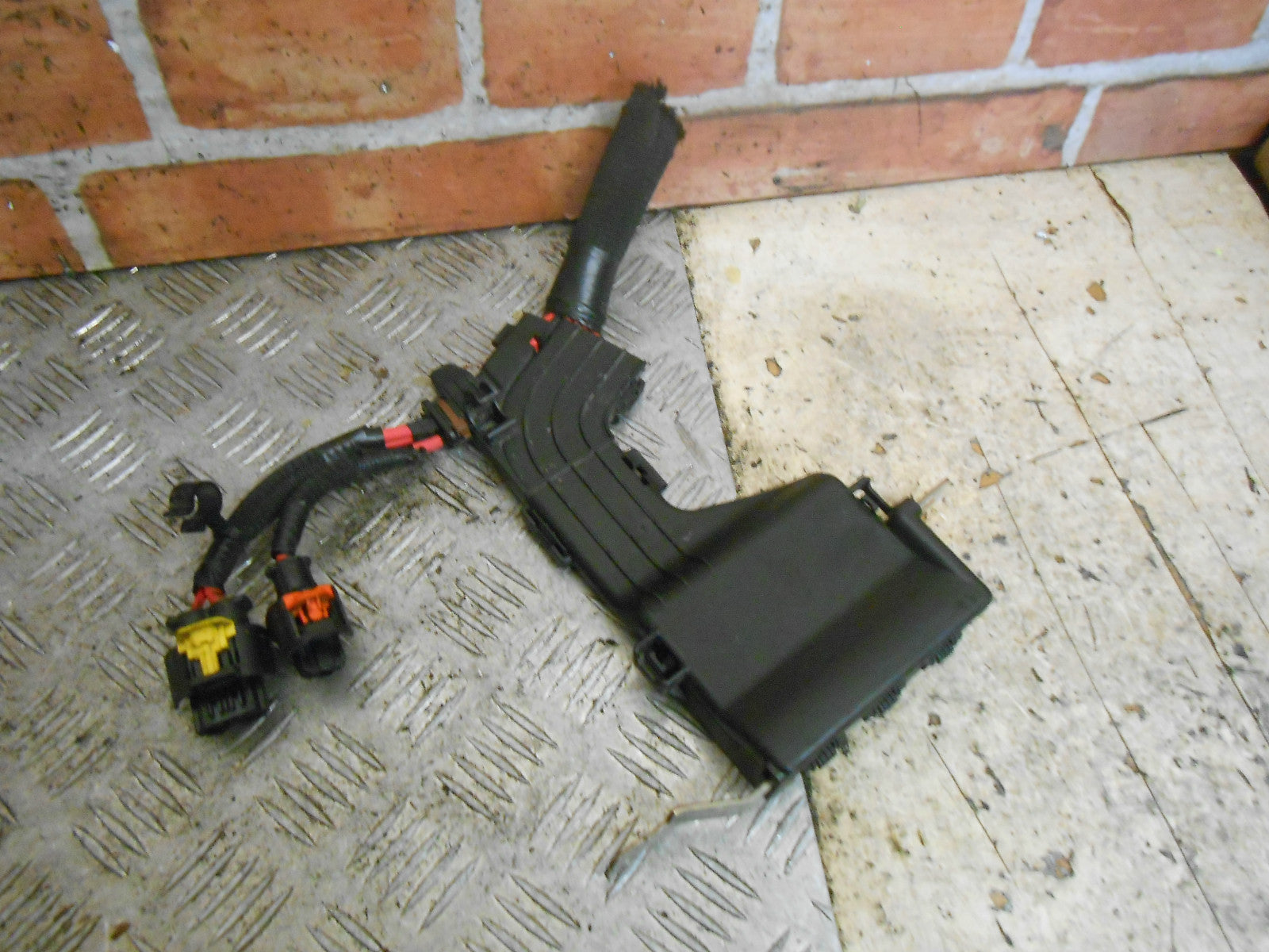 RENAULT MEGANE 2015 MK3 BATTERY CABLE WIRE CONNECTOR UNIT