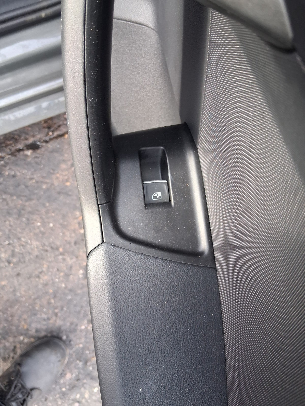 2024 AUDI A1 S LINE MK2 GB OSR DRIVER SIDE REAR RIGHT WINDOW CONTROL SWITCH