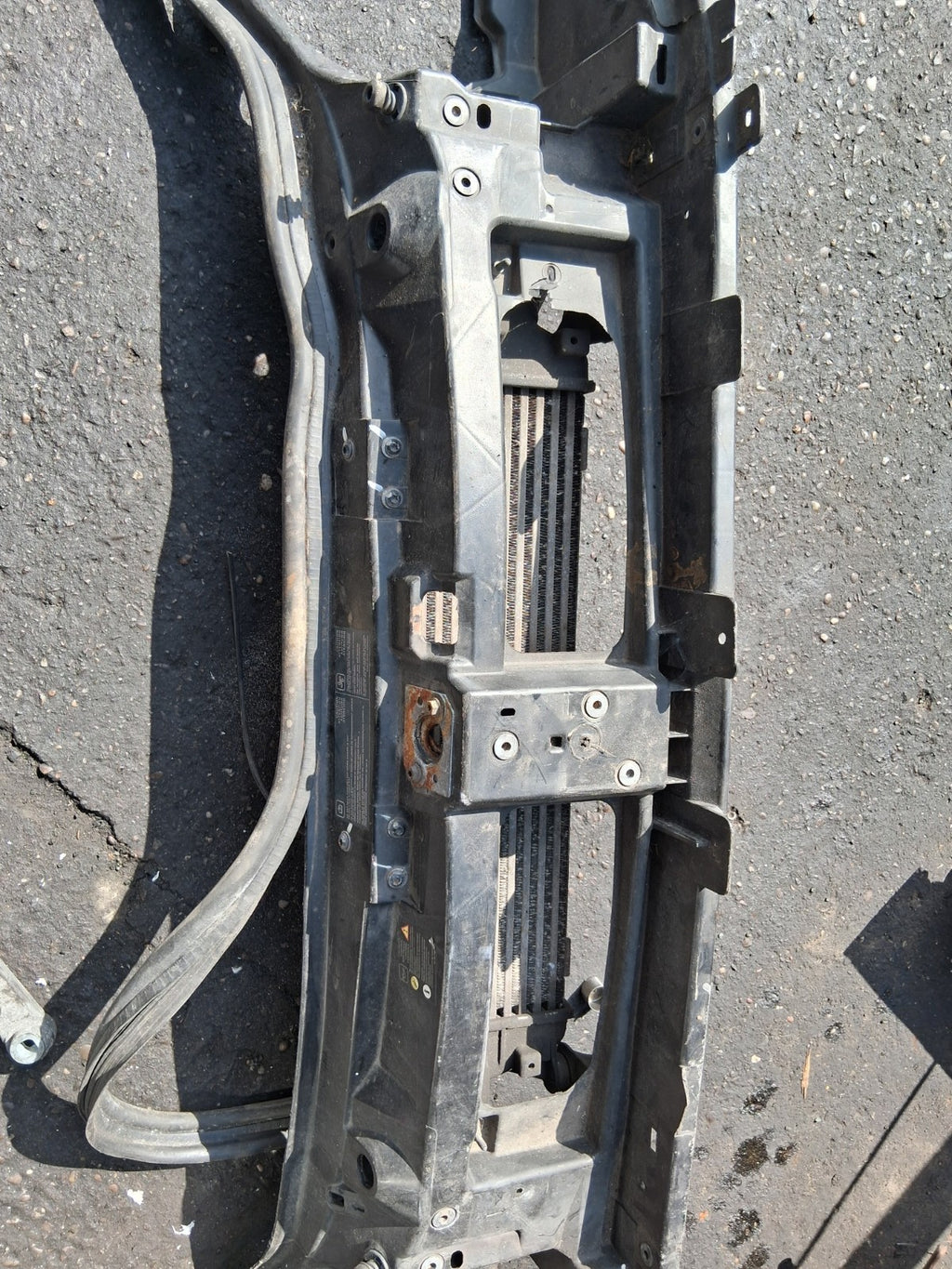 2013 VAUXHALL VIVARO 2.0 DIESEL INTERCOOLER RADIATOR FRONT SLAM PANEL 8200411160
