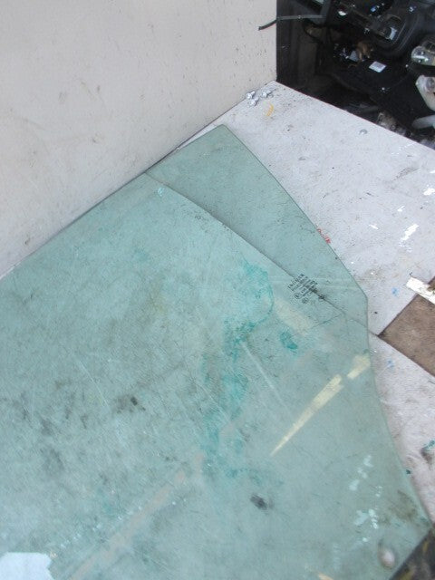 2011 JAGUAR XF NSF PASSENGER SIDE FRONT WINDOW GLASS
