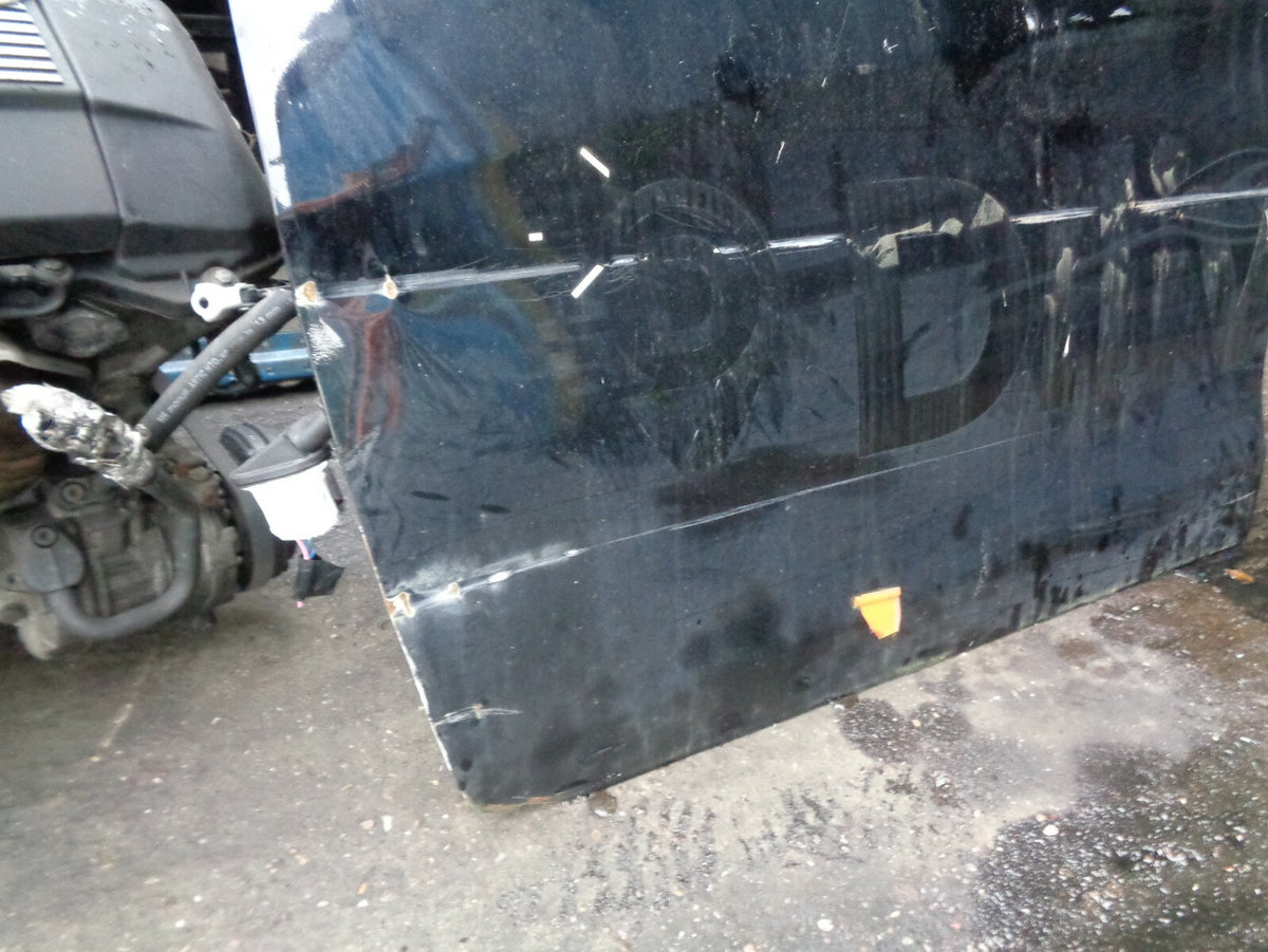 SUZUKI CELERIO 2018 NSF PASSENGER SIDE FRONT COMPLETE DOOR BLACK DAMAGED