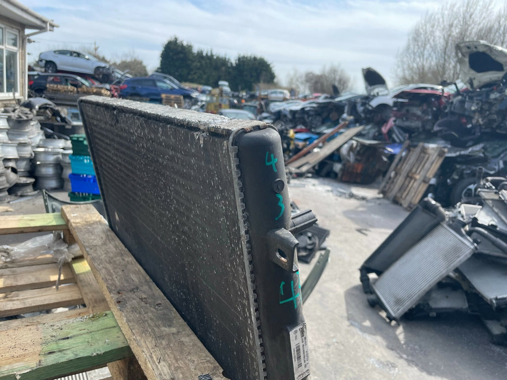 VW VOLKSWAGEN AUDI SEAT 1.9 TDI DIESEL PD WATER COOLANT RADIATOR 1K0121253AA R43