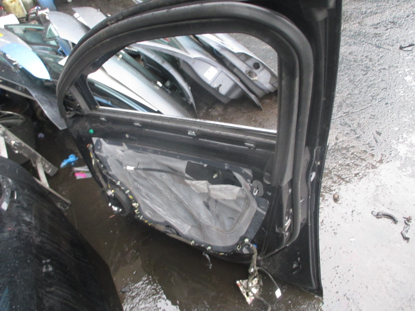 VAUXHALL INSIGNIA MK1 2011 OSF DRIVER SIDE FRONT DOOR BLACK