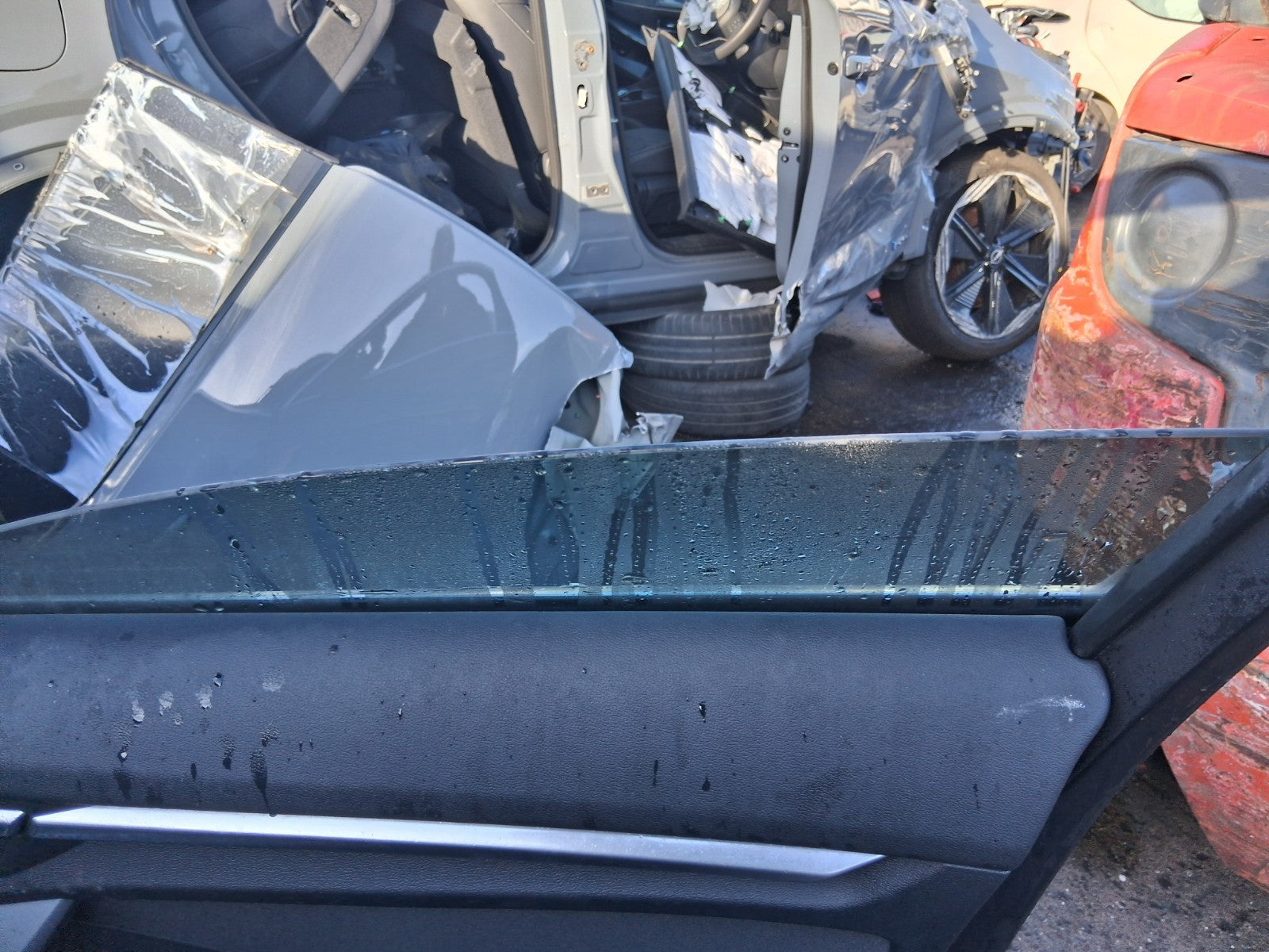 2025 AUDI A3 8Y HATCHBACK OSF DRIVER SIDE FRONT RIGHT WINDOW GLASS