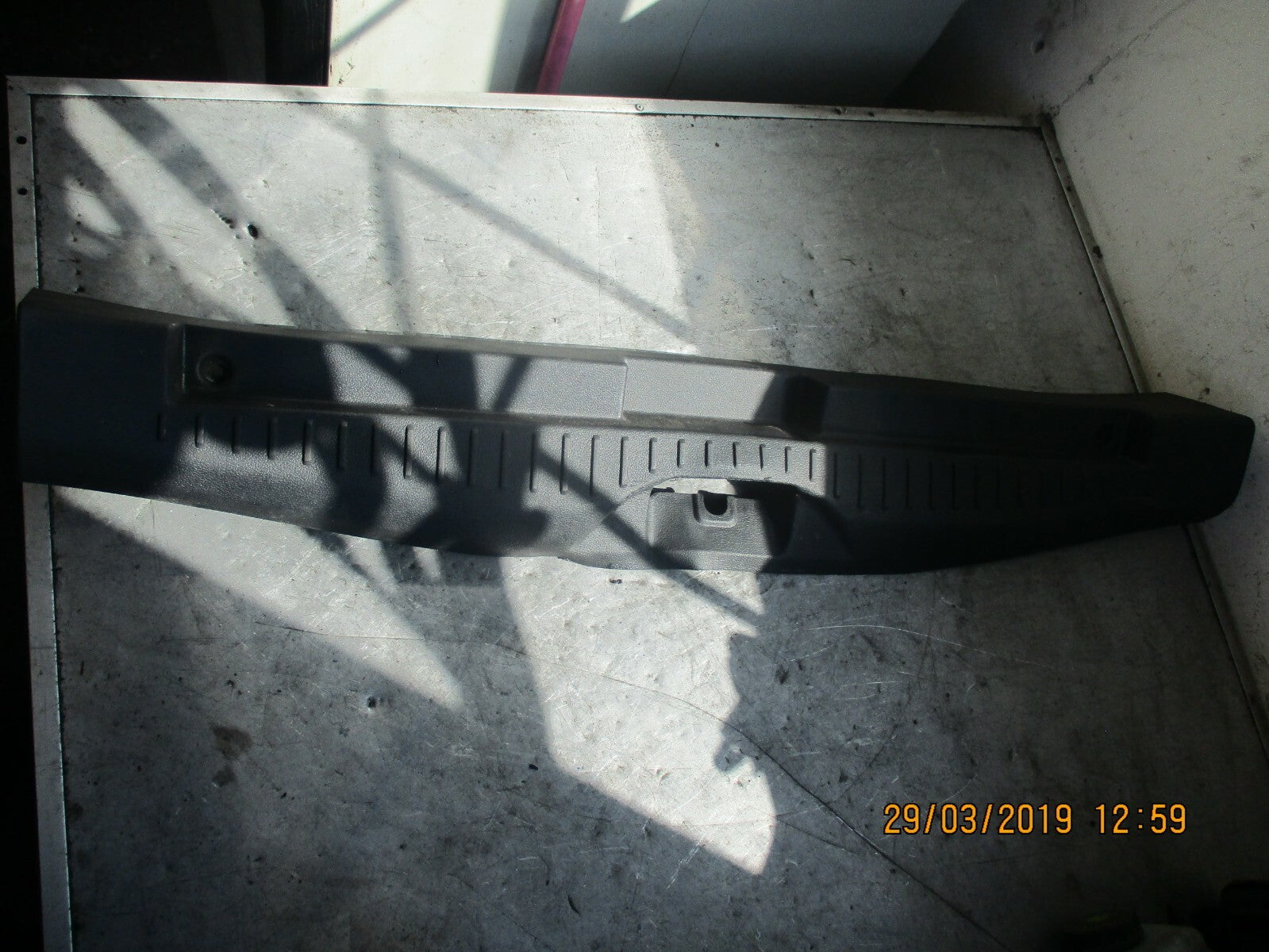 FORD B-MAX INTERIOR LOWER BOOT LID TRIM