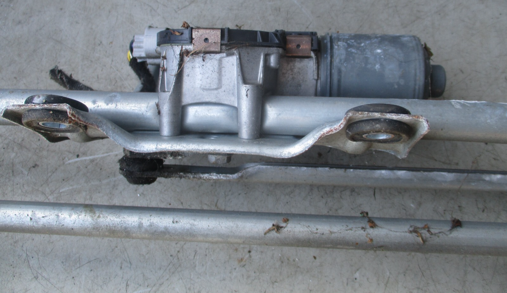 2014 VAUXHALL MERIVA B FRONT WIPER MOTOR & LINKAGE 3397021104