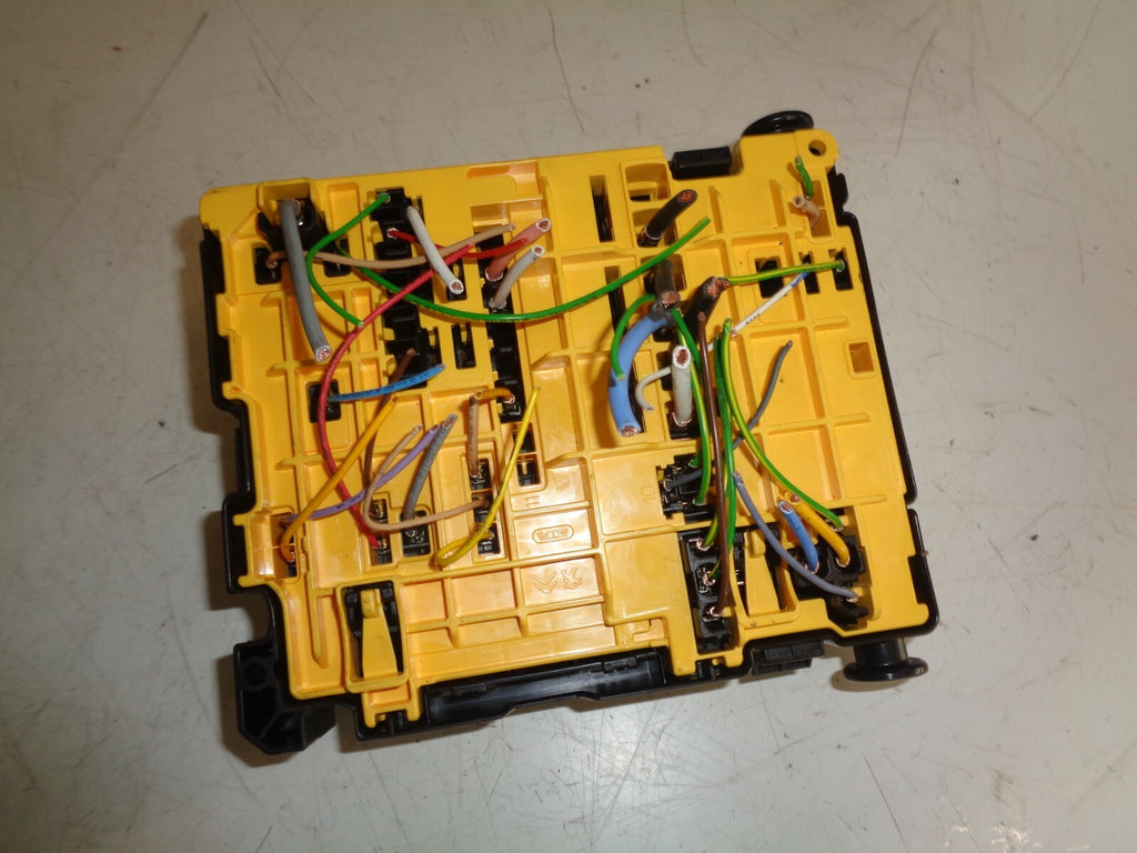 PEUGEOT 208 2016 1.0 FUSE BOX MODULE RELAY 453078402