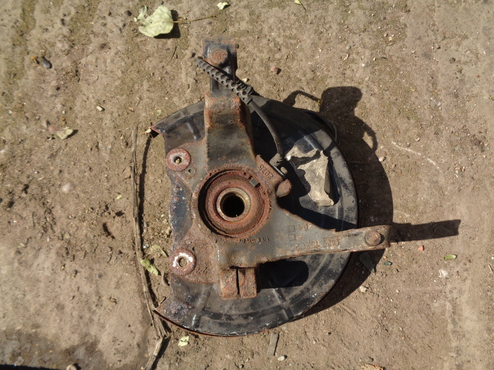 VAUXHALL ASTRA H ESTATE 2009 1.7 DIESEL OSF DRIVER SIDE FRONT WHEEL HUB BEARING