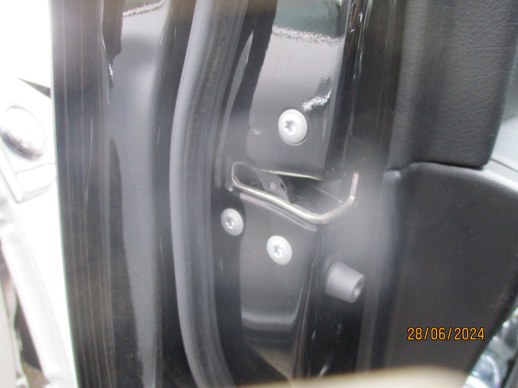 TOYOTA ESTIMA MK3 2013 NSF PASSENGER SIDE FRONT DOOR LOCK MECHANISM