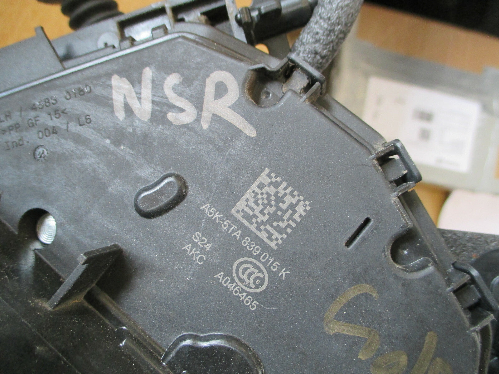 VW VOLKSWAGEN GOLF MK7 2013 NSR PASSENGER REAR DOOR LOCK MECHANISM 5TA839015K
