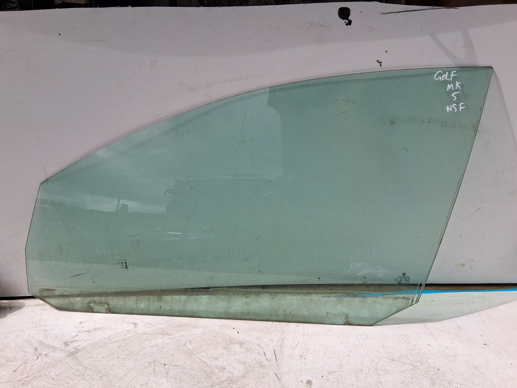 2007 VW VOLKSWAGEN GOLF MK5 NSF PASSENGER SIDE FRONT LEFT WINDOW GLASS
