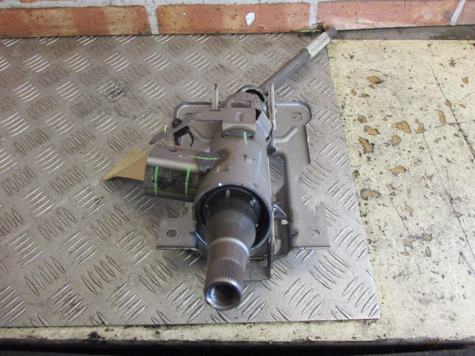 2009 Peugeot 308 Adjustable Steering Column