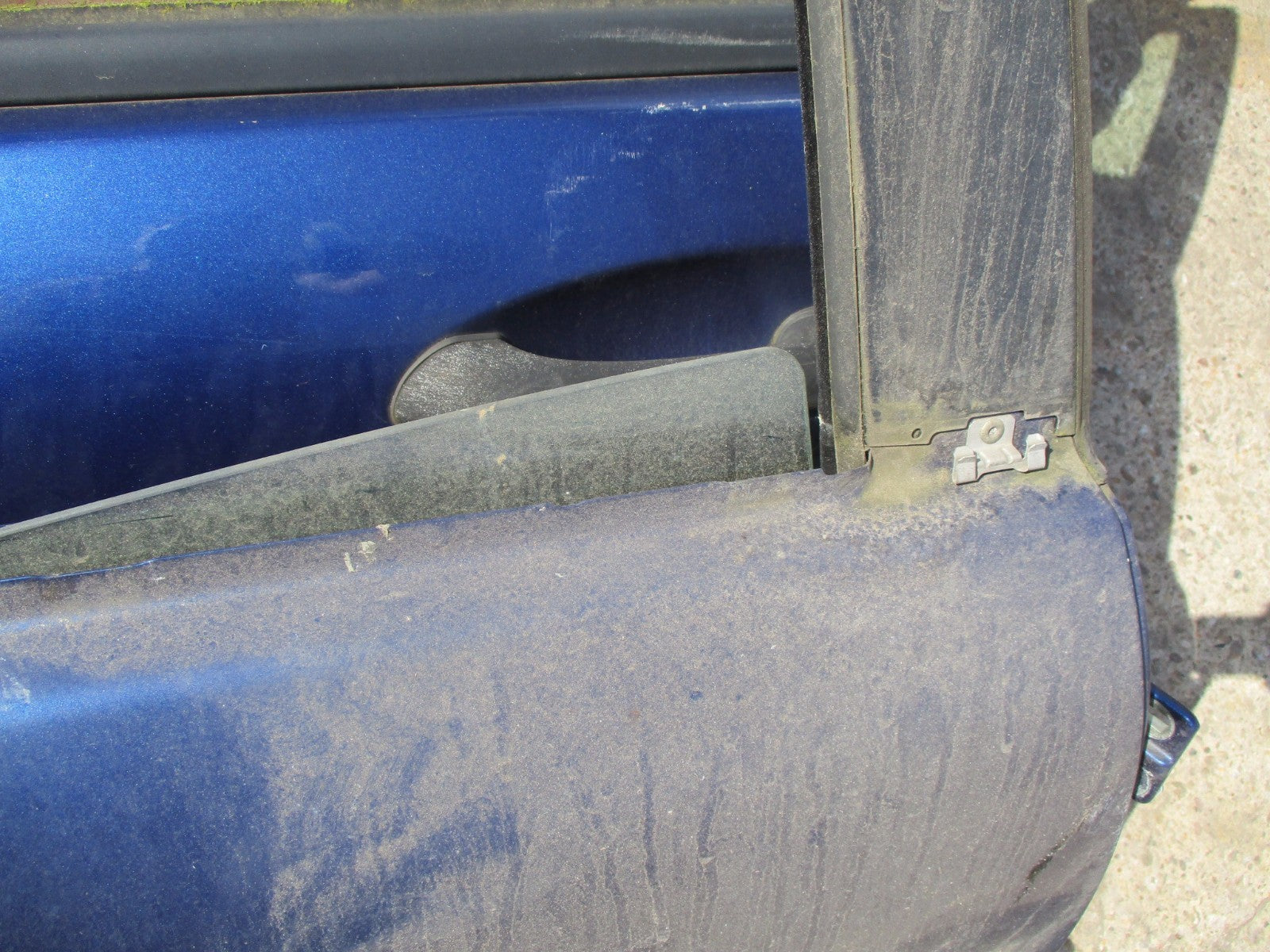 MERCEDES C CLASS W203 2001 OSR DRIVER SIDE REAR DOOR GLASS REGULATOR BLUE