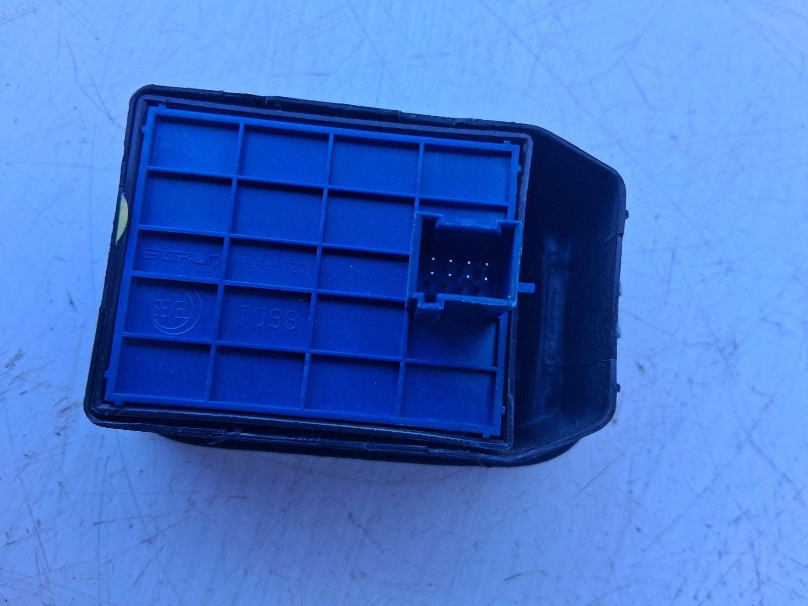 2015 FIAT FIORINO OSF DRIVER SIDE FRONT WINDOW CONTROL SWITCH