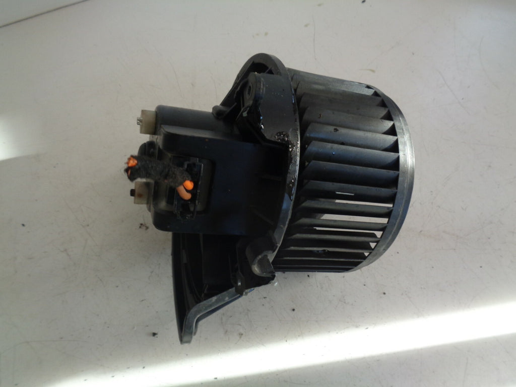 VAUXHALL CORSA E 2014-2018 1.2 PETROL HEATER FAN BLOWER MOTOR 13335074