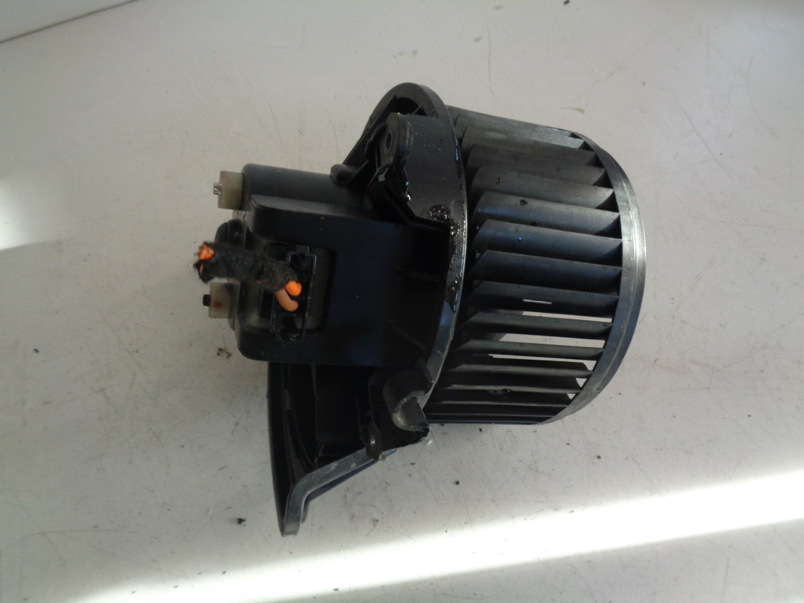 VAUXHALL CORSA E 2014-2018 1.2 PETROL HEATER FAN BLOWER MOTOR 13335074
