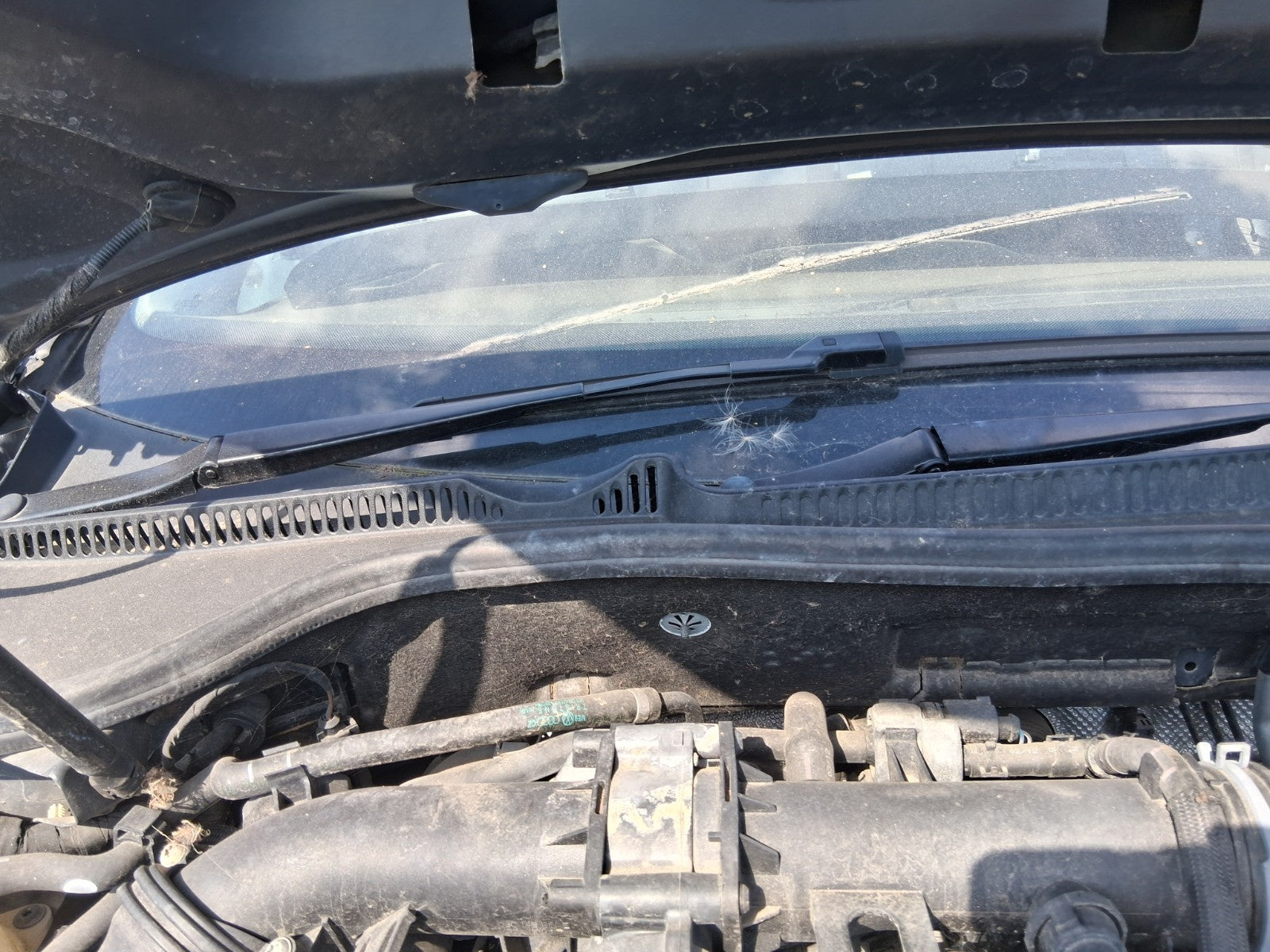 2012 VW VOLKSWAGEN GOLF MK6 FRONT WINDSCREEN WIPER MOTOR LINKAGES