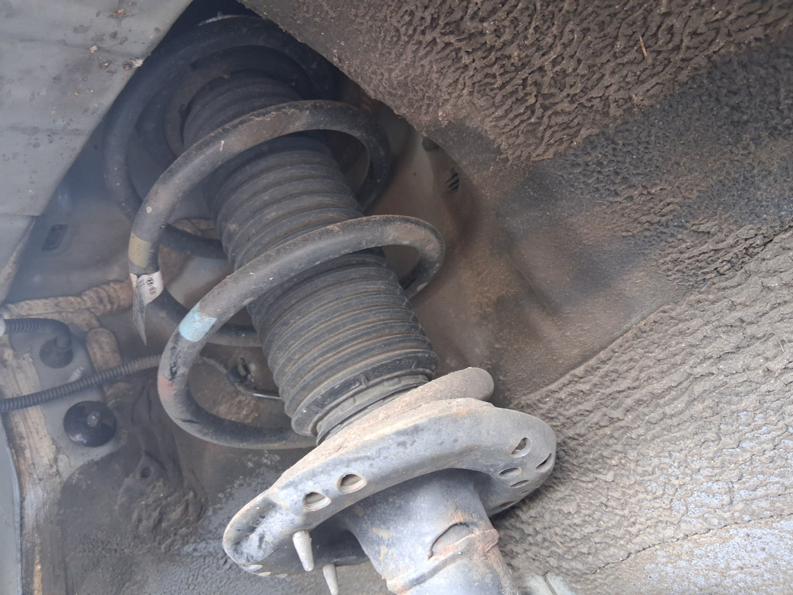 2019 KIA PICANTO MK3 1.0 PETROL OSF DRIVER SIDE FRONT SHOCK ABSORBER