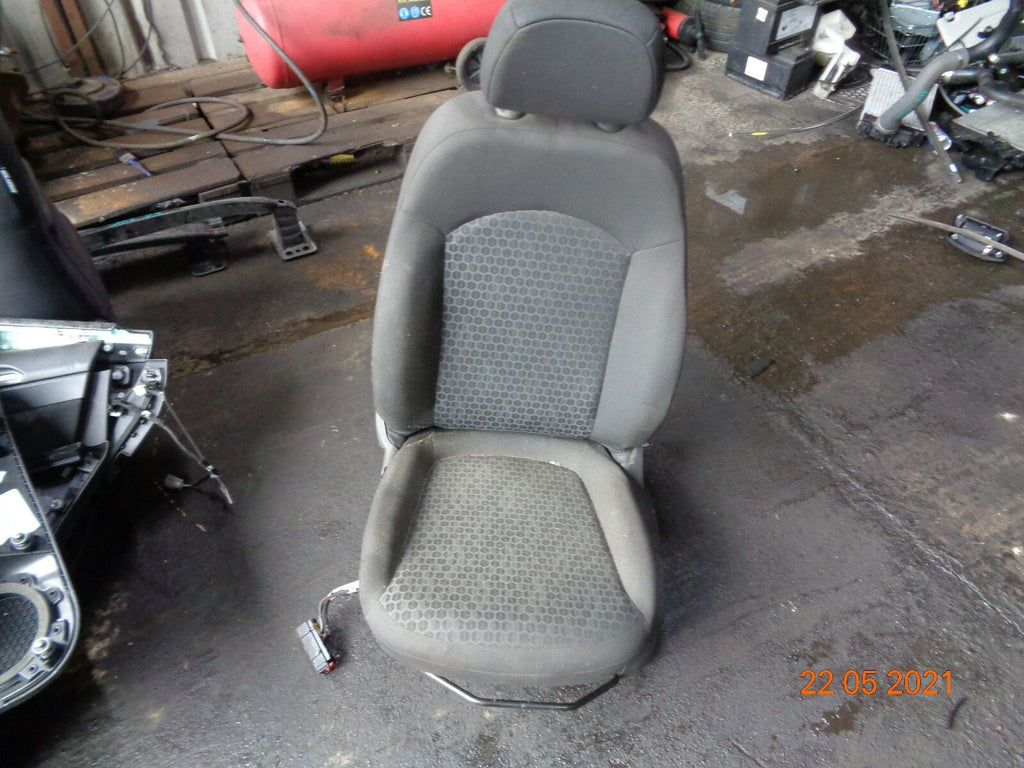 VAUXHALL CORSA E 2018 NSF PASSENGER SIDE FRONT CLOTH SEAT ASSEMBLY
