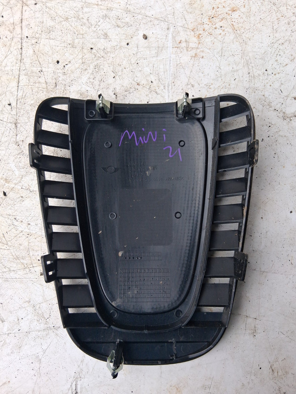 2021 BMW MINI COUNTRYMAN F60 FRONT DASH SPEAKER COVER TRIM 9332791
