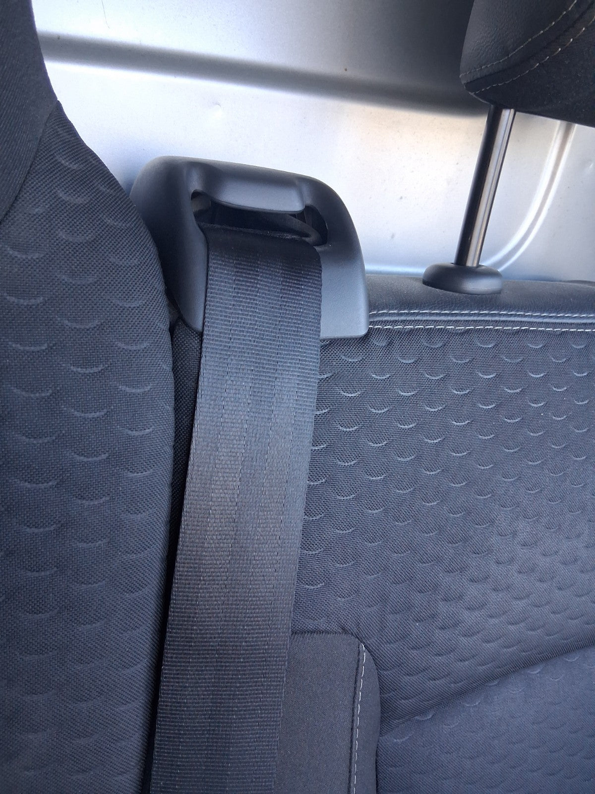 2017 VAUXHALL VIVARO MK2 FRONT CENTER DOUBLE SEAT SEAT BELT