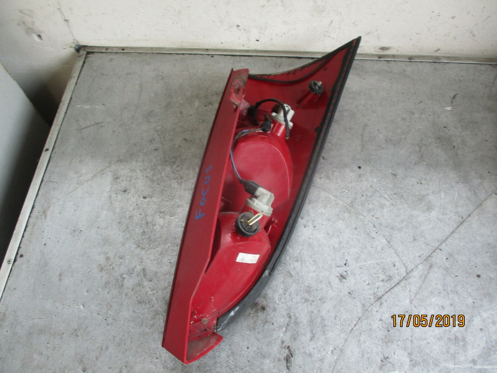 FORD FOCUS MK1 NSR PASSENGER SIDE REAR BRAKE TAIL LIGHT
