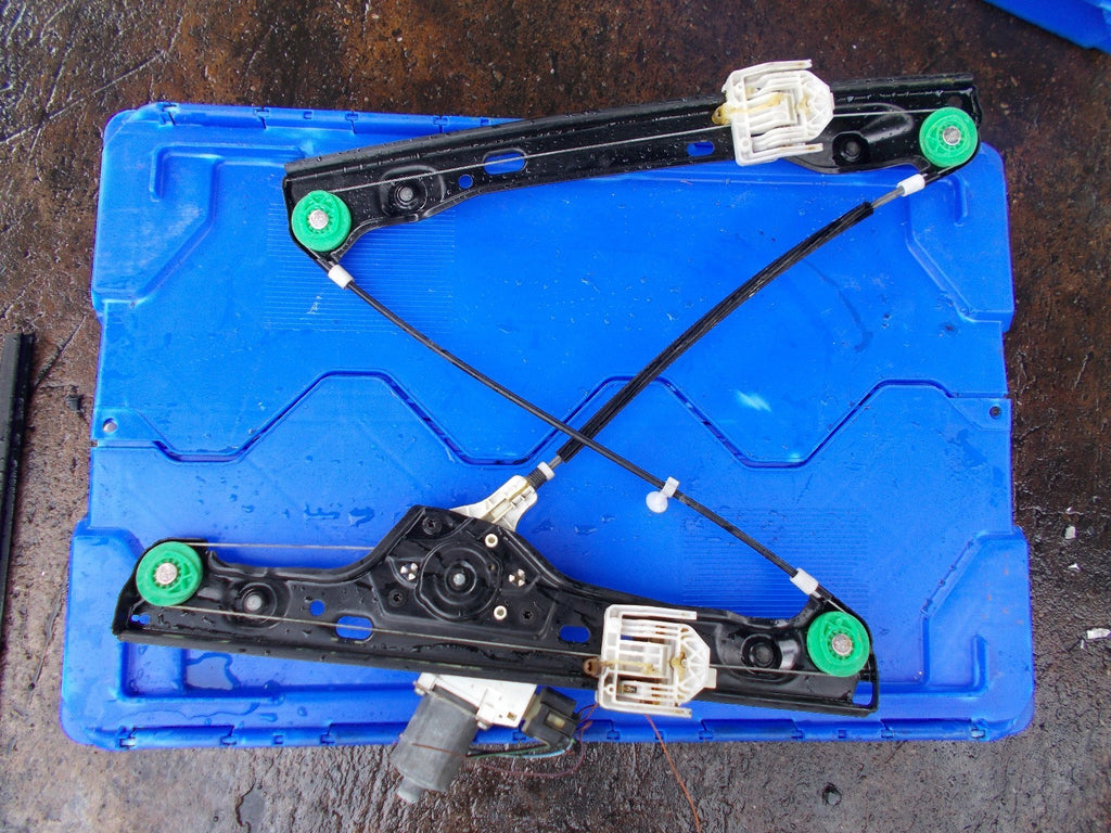 2007 BMW 320D SE OSF DRIVERS SIDE FRONT WINDOW REGULATOR & MOTOR 6927028