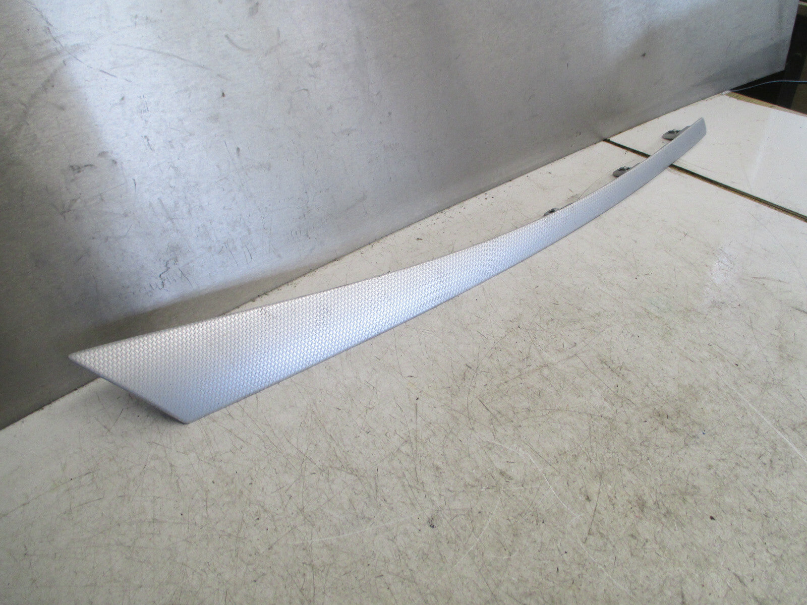 RENAULT MEGANE MK3 2013 PASSENGER SIDE DASHBOARD TRIM SILVER 684120008R