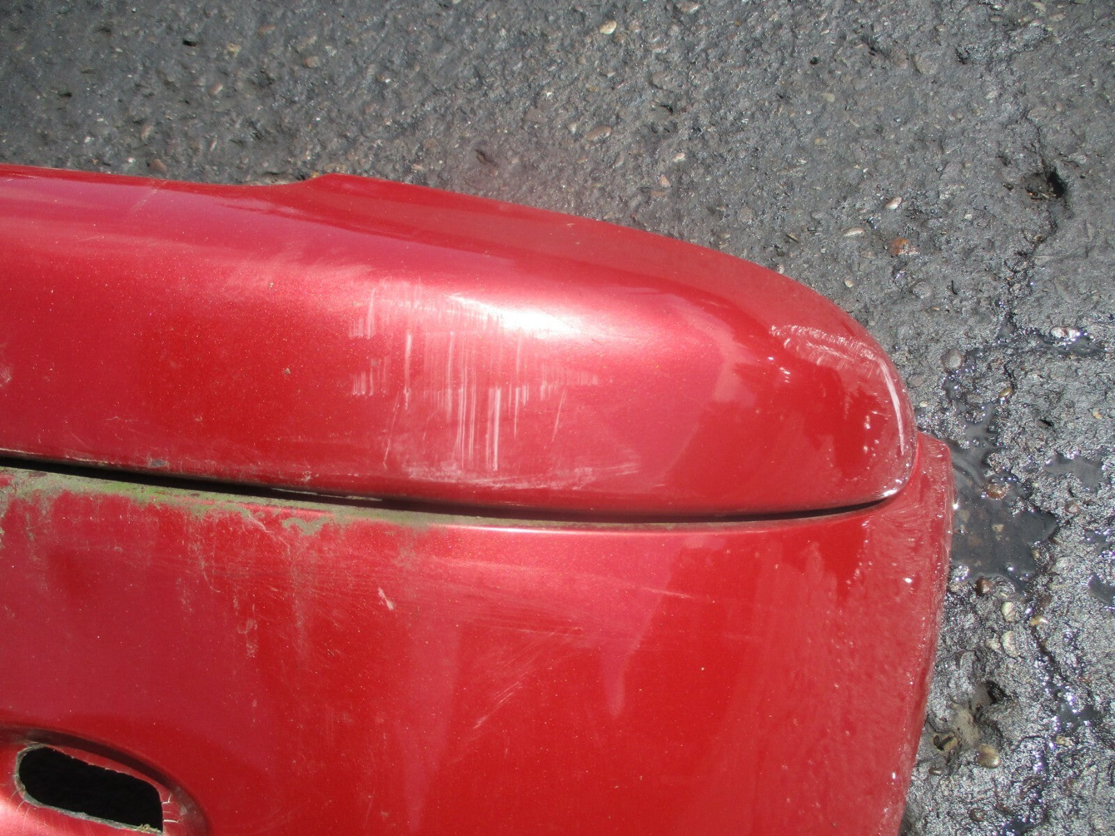 PEUGEOT 206 2007 COMPLETE REAR BACK PLASTIC BUMPER WITH LIGHT IN RED