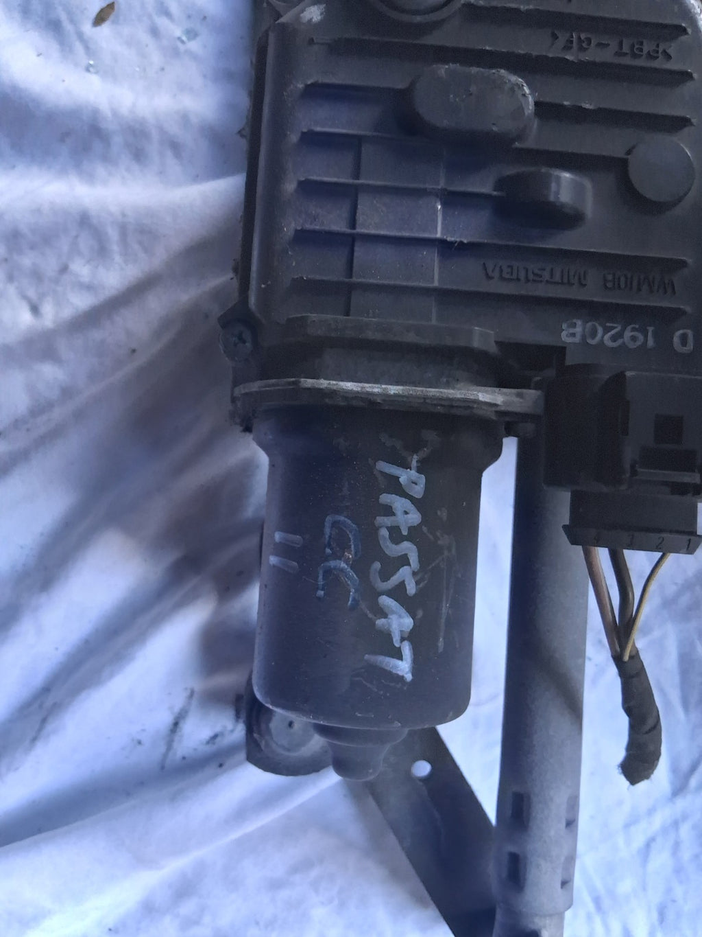 2012 VW VOLKSWAGEN PASSAT CC WINDSCREEN WIPER MOTOR LINKAGES 3C8955023G