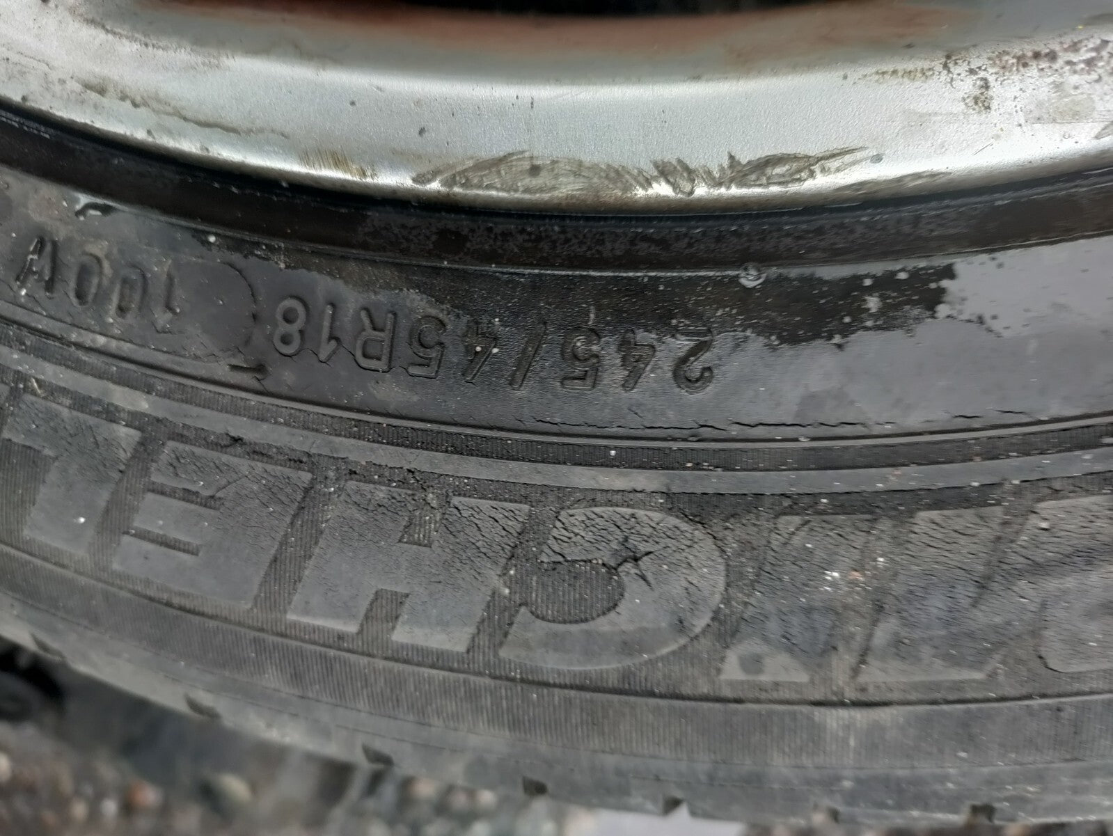 2009 JAGUAR XF X250 18 INCH ALLOY WHEEL WITH TYRE 245/45R18 REF 4