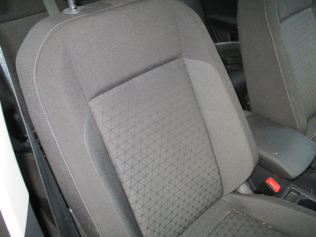 2023 VW VOLKSWAGEN T CROSS OSF DRIVER SIDE FRONT COMPLETE SEAT FABRIC