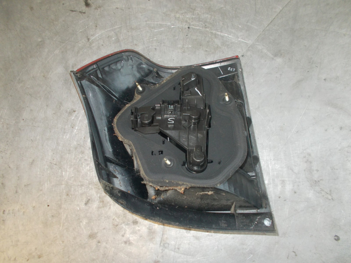 TOYOTA COROLLA 2007 NSR PASSENGER SIDE REAR LIGHT TAIL LIGHT
