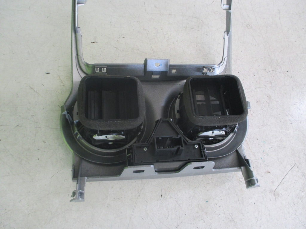 VAUXHALL CORSA 2009 AIRVENT WITH SURROUND TRIM