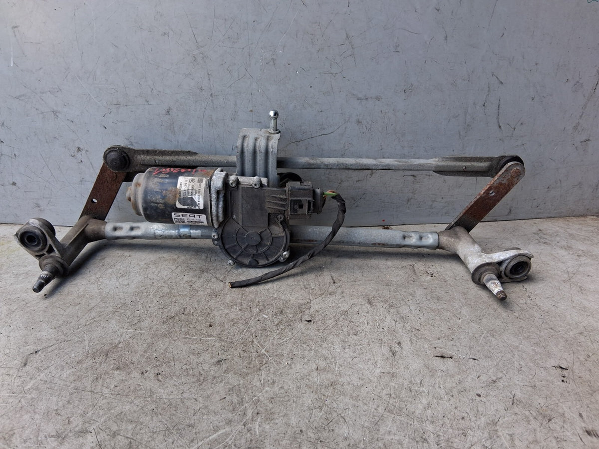 SEAT IBIZA MK5 2018 6F KJ WINDSCREEN WIPER MOTOR WITH LINKAGE 443122456017