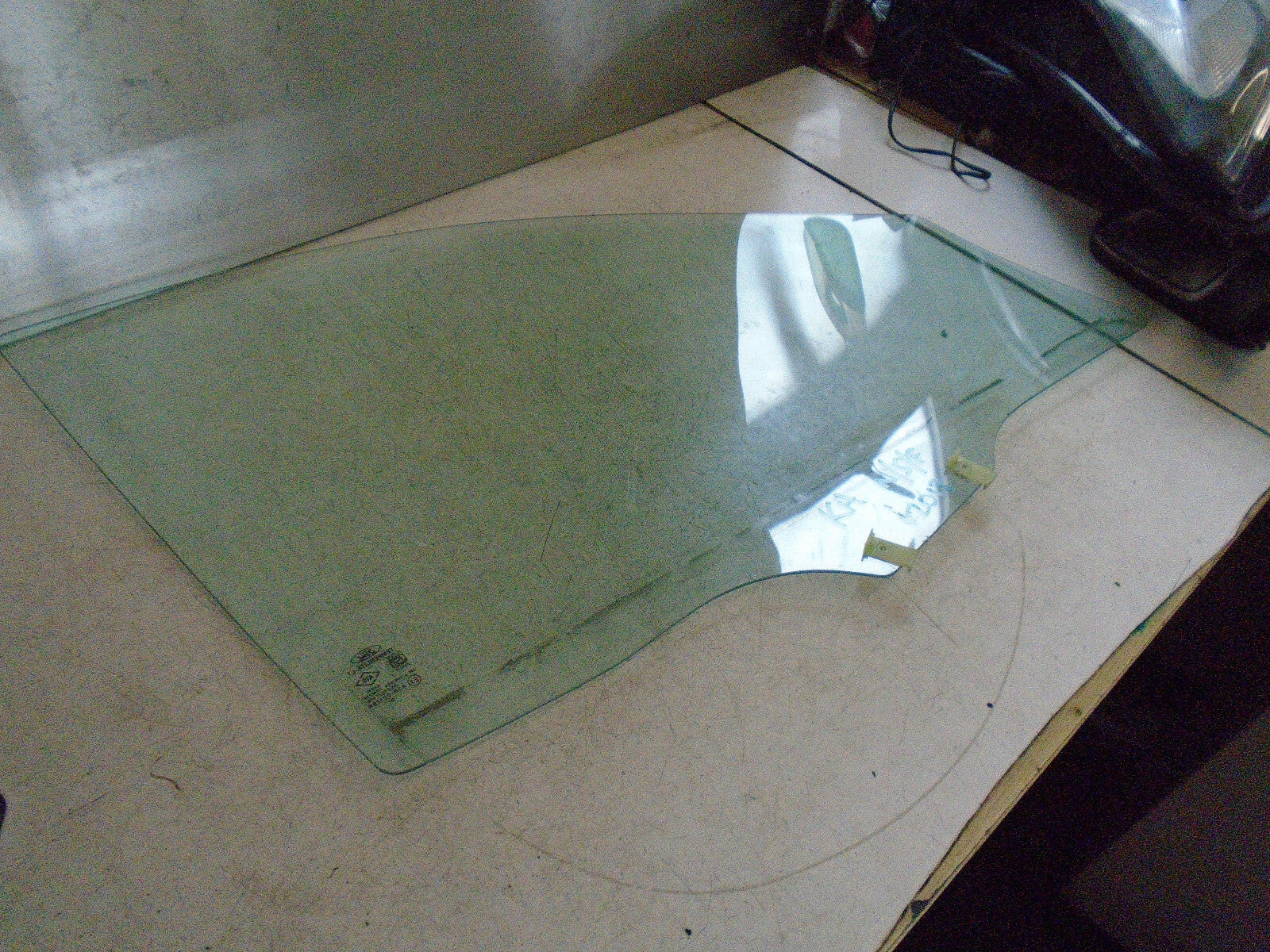 FORD KA + PLUS MK3 2018 NSF PASSENGER SIDE FRONT DOOR WINDOW GLASS