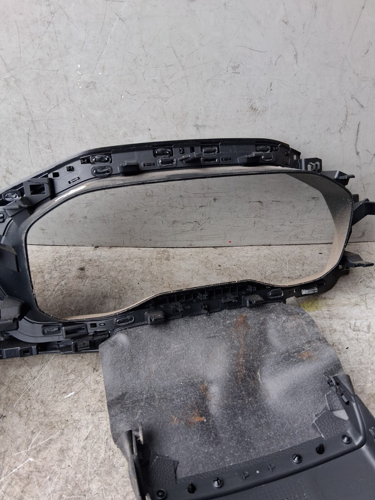 2021 VOLKSWAGEN T-CROSS DASHBOARD SPEEDO SURROUND TRIM WITH AIR VENT 2G0858560