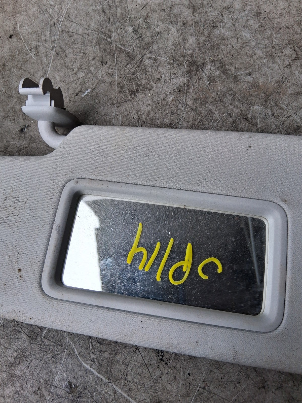 2014 VW VOLKSWAGEN UP SIDE FRONT LEFT SUN VISOR