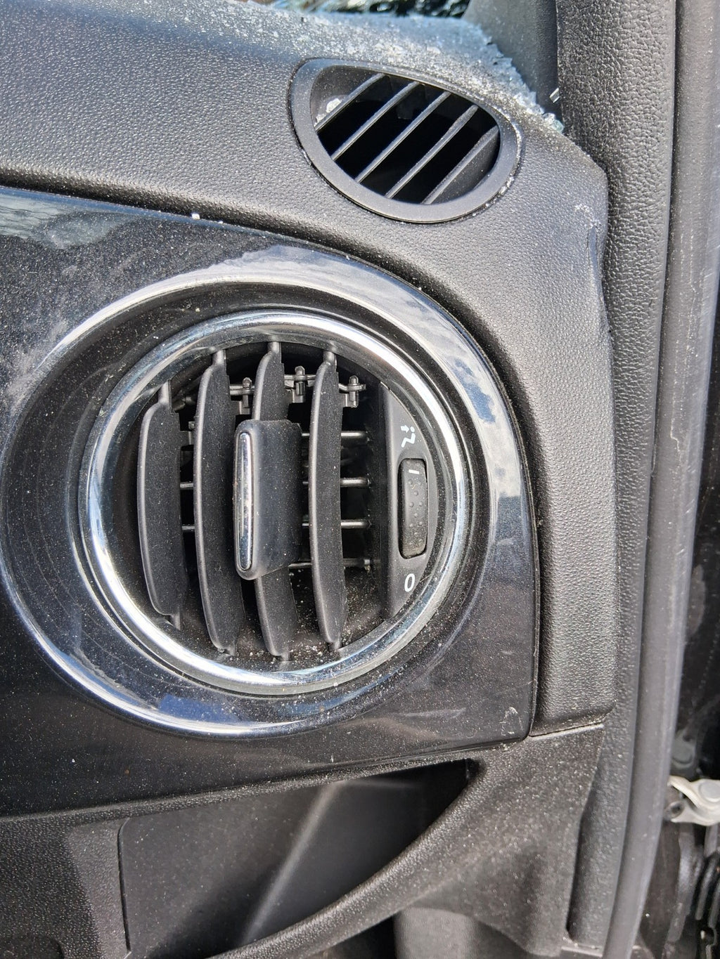 2025 FIAT 500 MHEV OSF DRIVER SIDE FRONT RIGHT AIR VENT