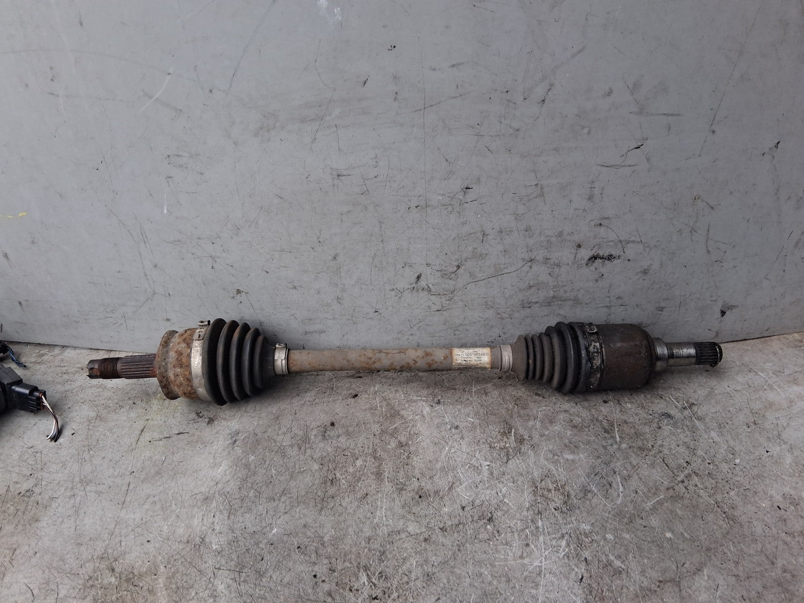 FIAT 500 MK1 2014 NSF PASSENGER SIDE FRONT LEFT DRIVESHAFT 00519554810