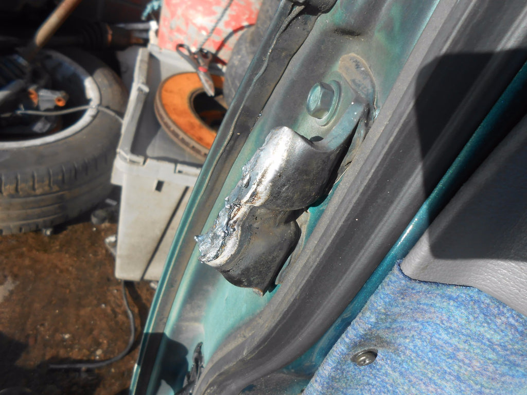 NISSAN SERENA C23 (MK1) 1994 OSF DRIVER SIDE FRONT COMPLETE DOOR GREEN