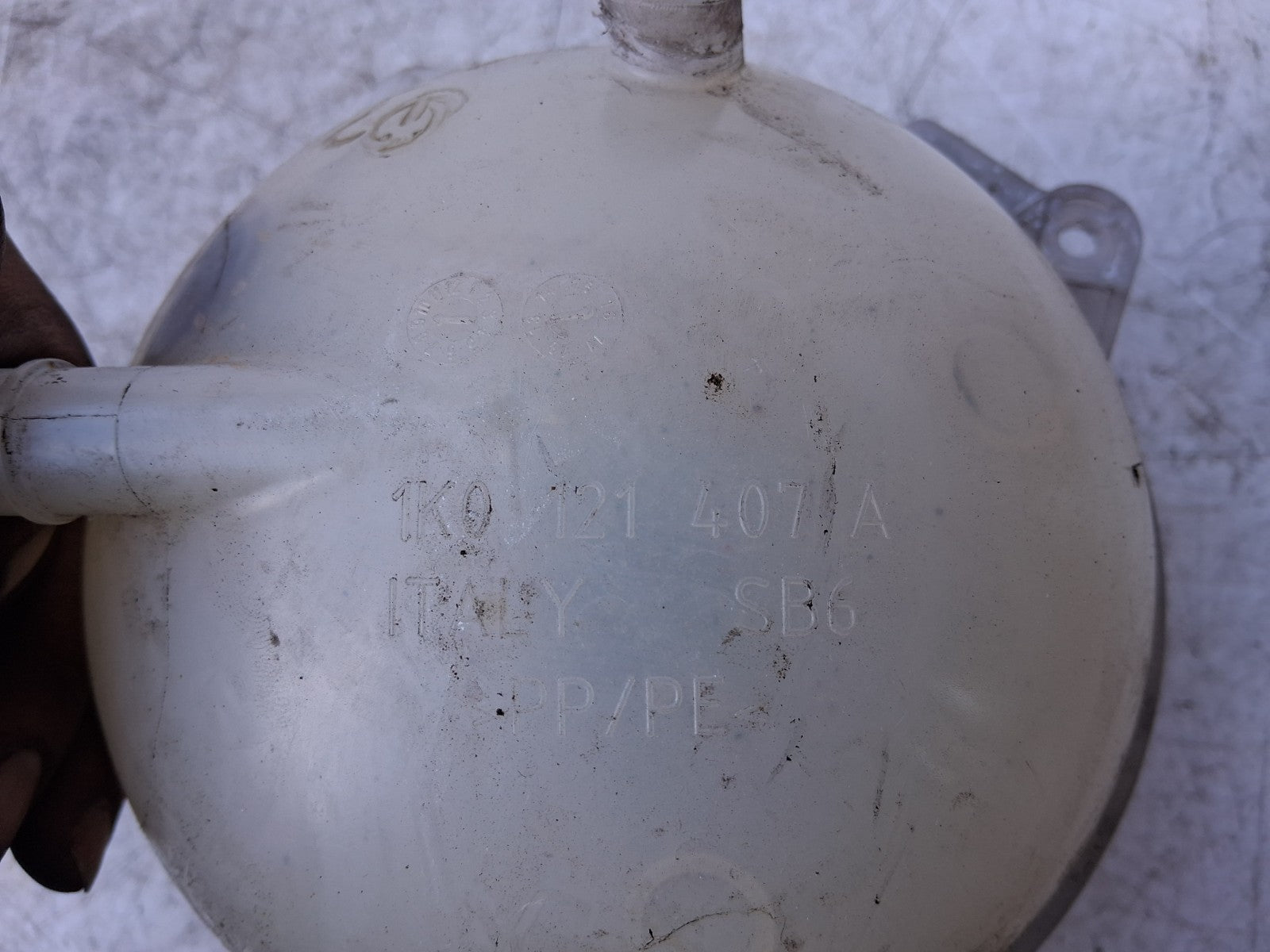 2016 AUDI Q3 COOLANT WATER EXPANSION OVERFLOW TANK