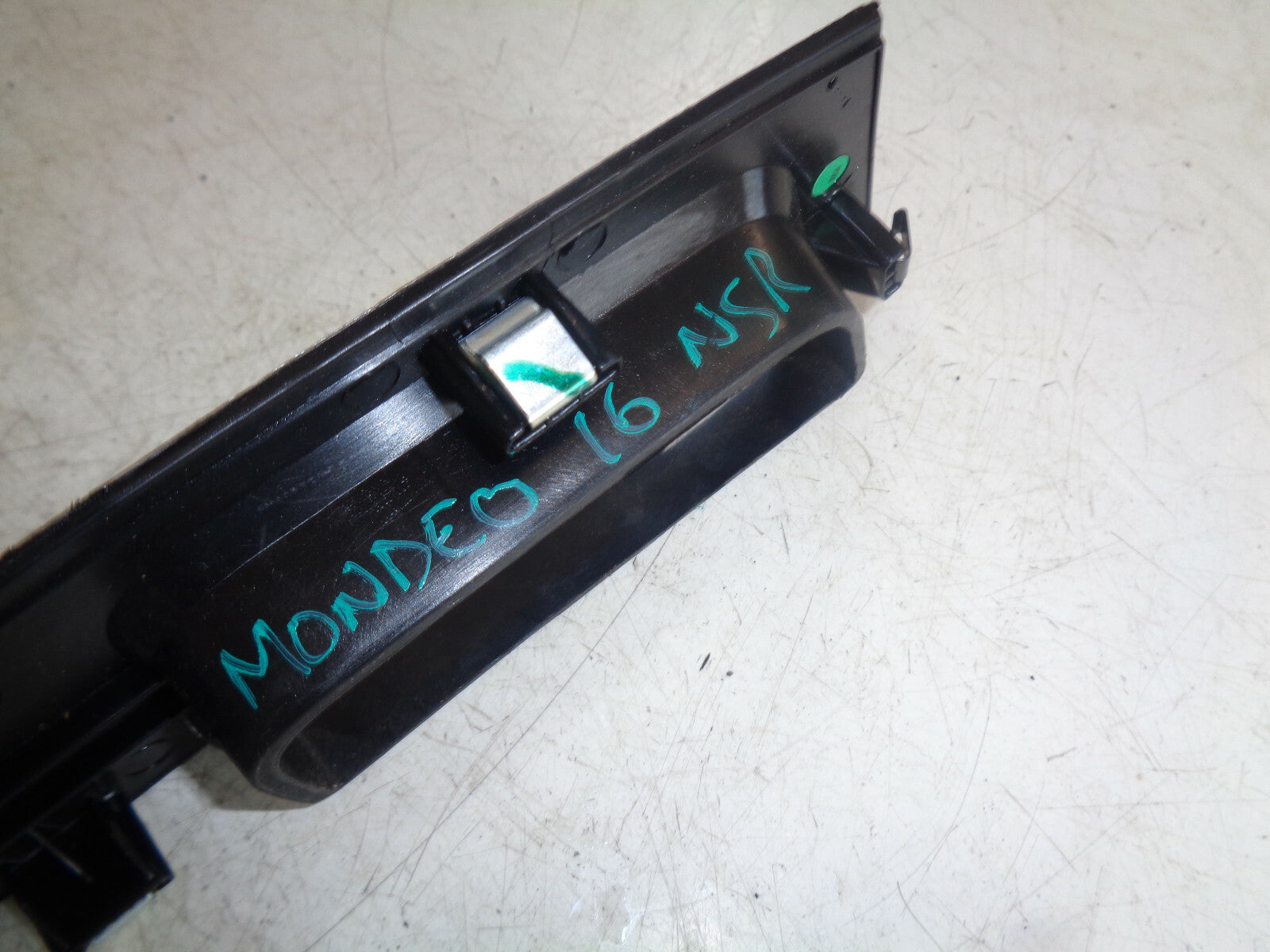 FORD MONDEO MK5 2016 NSR PASSENGER SIDE REAR DOOR WINDOW SWITCH DS7314A568B