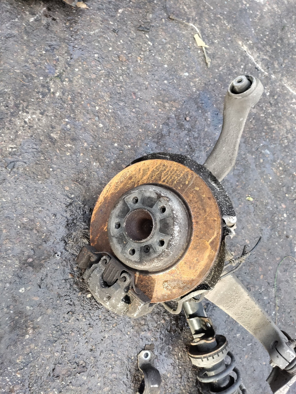 2012 BMW 5 SERIES F10 2.0 DIESEL NSF PASSENGER FRONT HUB LEG SHOCK SPRING