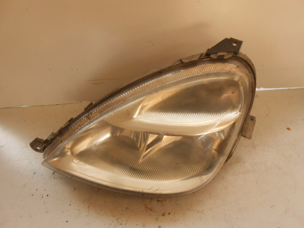 MERCEDES A CLASS W168 2001 NS PASSENGER SIDE HEADLIGHT ASSEMBLY A1688201961