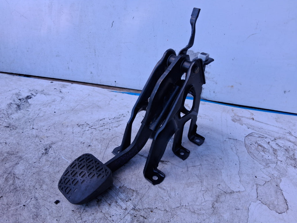 2018 MERCEDES BENZ SPRINTER W907 2.1 DIESEL BRAKE PEDAL ASSEMBLY A9102900000