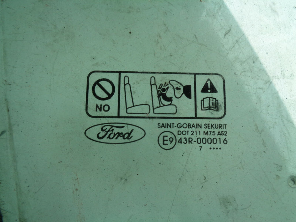 FORD FOCUS MK1 OSF DRIVER SIDE FRONT WINDOW GLASS