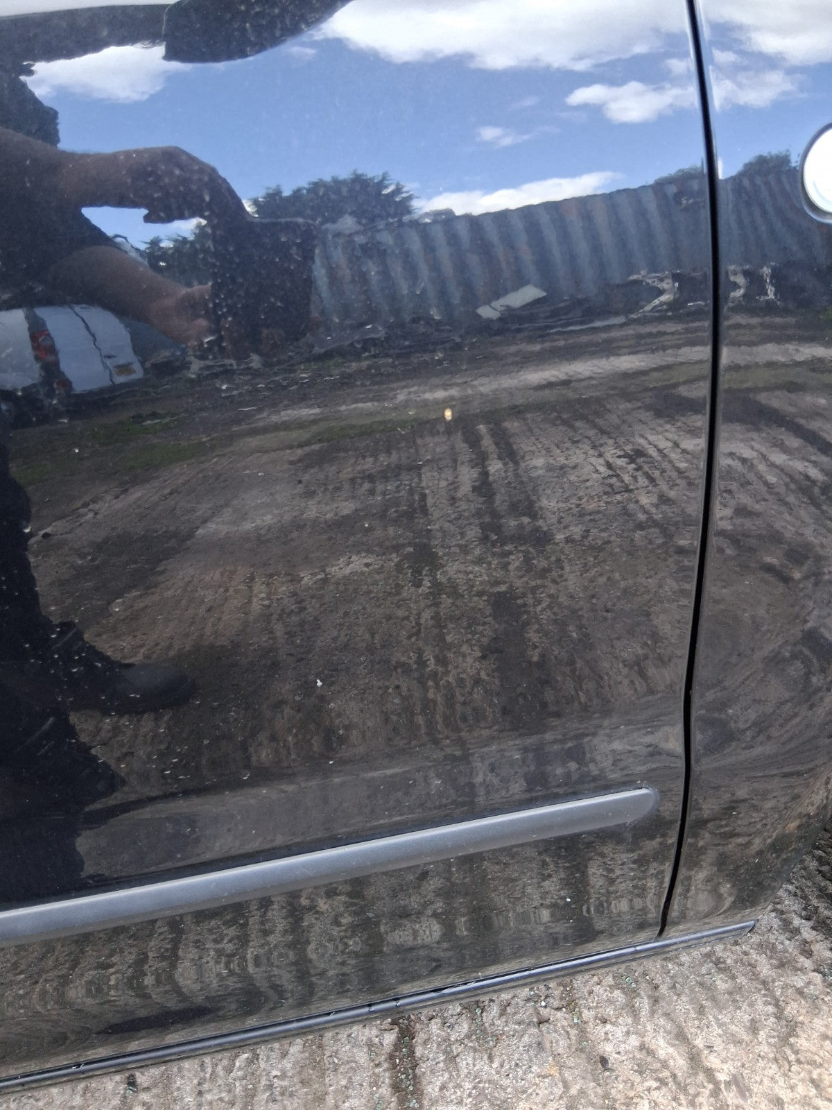 2011 VW VOLKSWAGEN FOX 3 DOOR OS DRIVER SIDE FRONT RIGHT BARE DOOR BLACK