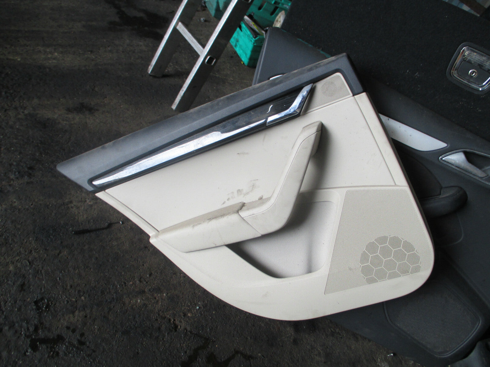 SKODA OCTAVIA MK3 2019 NSR PASSENGER SIDE REAR DOOR CARD